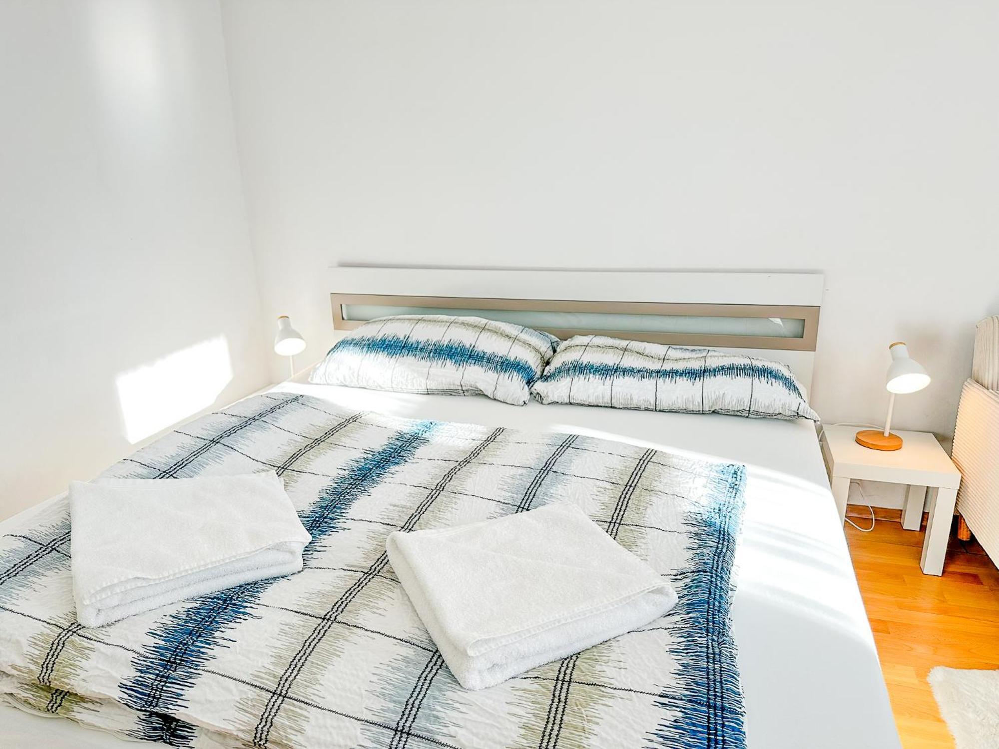 Serenity Apartment - Comfort ลีโอเบน ภายนอก รูปภาพ
